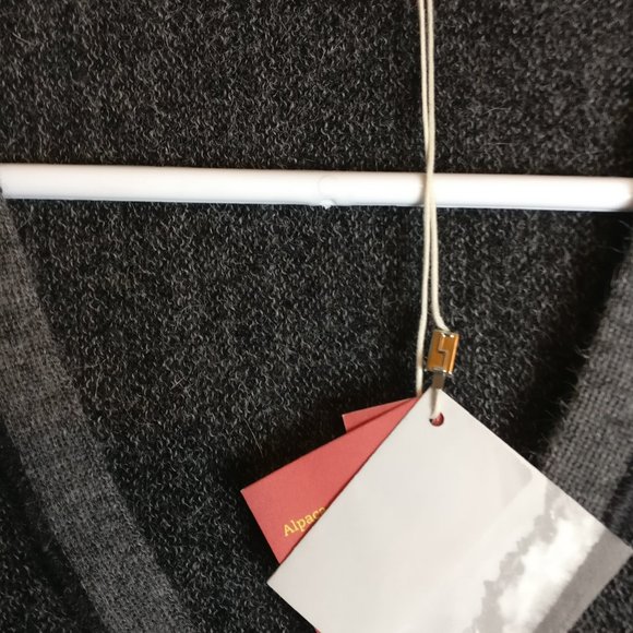 Kuna ALPACA Buttoned Ribbed Sweater Cardigan M with measurement BRAND NEW - Picture 6 of 6